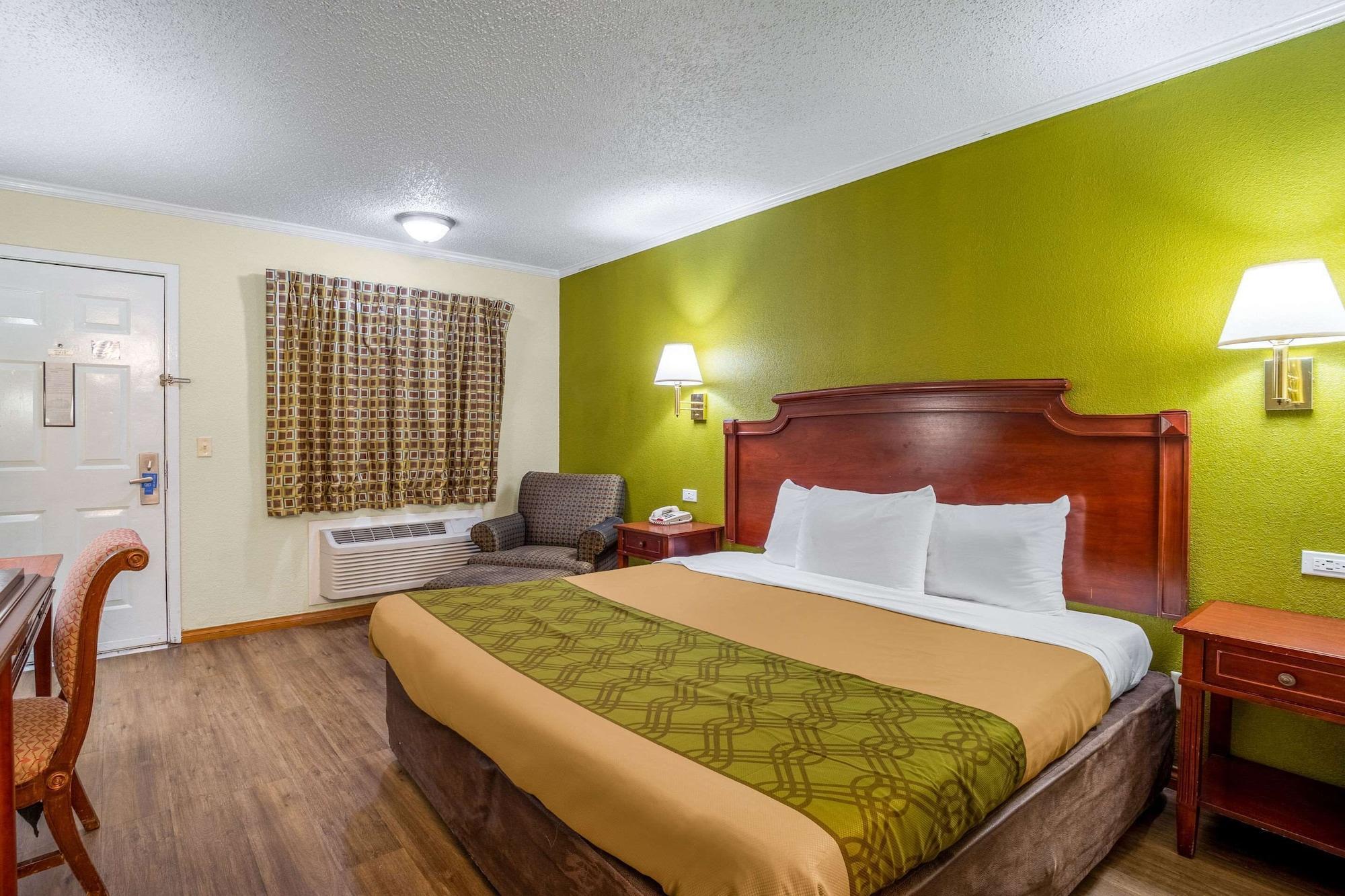 Rodeway Inn & Suites Fort Jackson Columbia Exterior foto